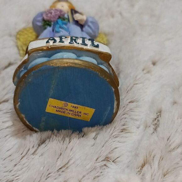 1995 Chadwick Miller April angel figurine. - Picture 5 of 8